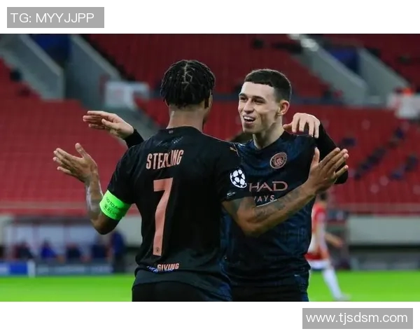 哈维西蒙斯的崛起之路:从青训天才到足球场上的闪耀明星 哈维西蒙斯的崛起之路:从青训天才到足球场上的闪耀明星