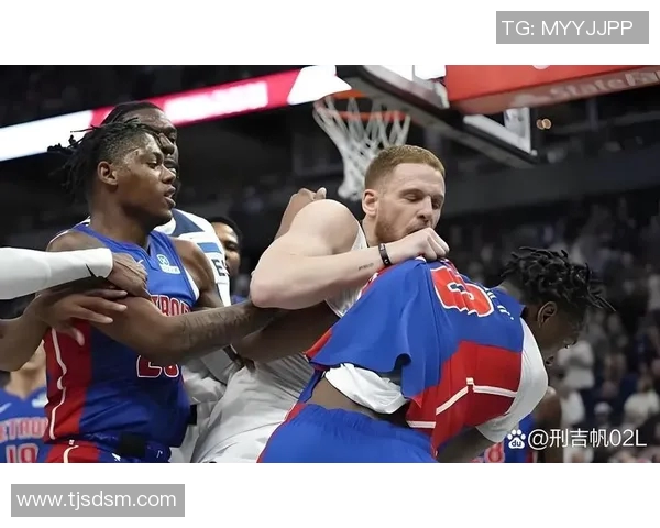 蓝网与魔术精彩对决录像回放全程回顾与分析，重温比赛精彩瞬间